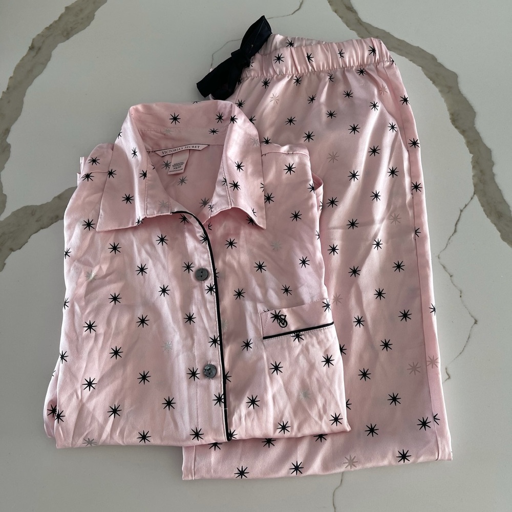 Victoria’s Secret pajama set